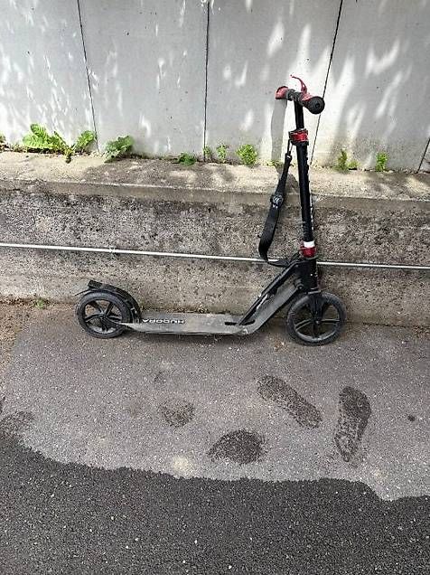 Kickboard: Hudora Trotti Schwarz – Usato da Allschwil venduto da damiansz