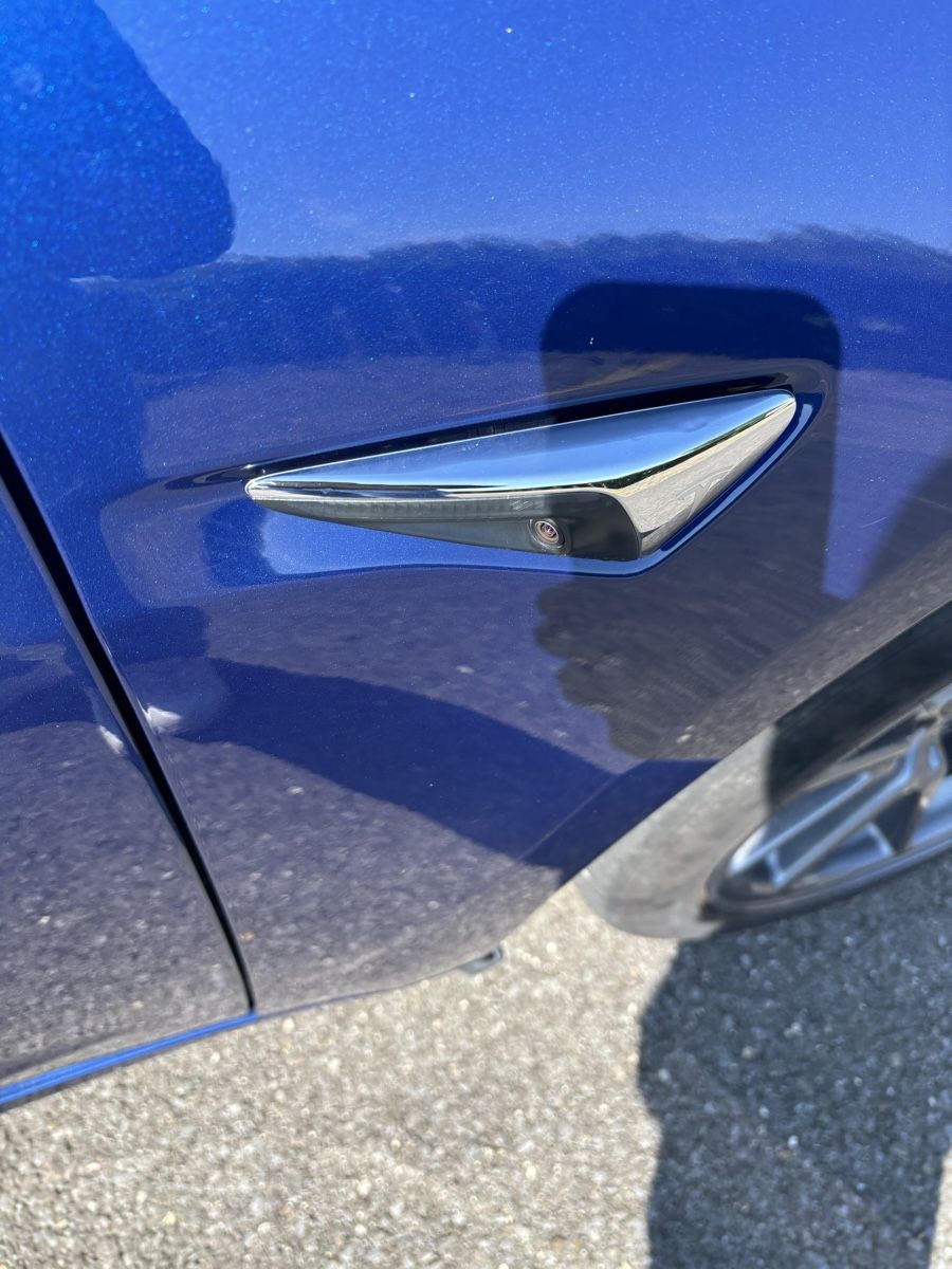 Tesla Autos: Tesla model 3 – D'occasion à Fontaines-Grandson par Prana1 1