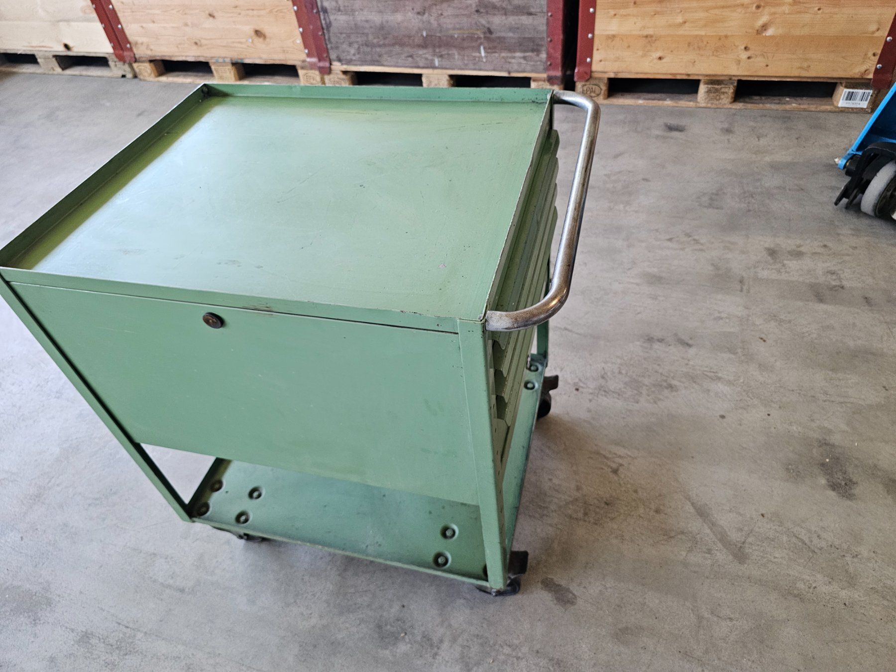 Lista Tous les outils: Werkzeugwagen Lista – D'occasion à Oberburg par herkules69 2