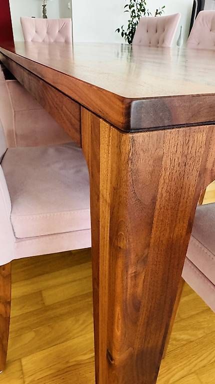 Livique Tables: Tisch | 8 Stühle | Deckenlampe – D'occasion à Stans par syb_g7dv 1