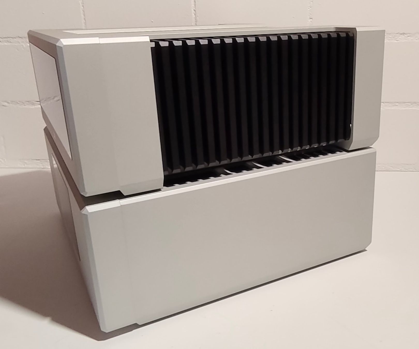 T+A Amplificatori: T+A A 3000 HV mit PS 3000 HV – Nuovo (secondo la descrizione) da Toffen venduto da RohrerHiFiAG 7