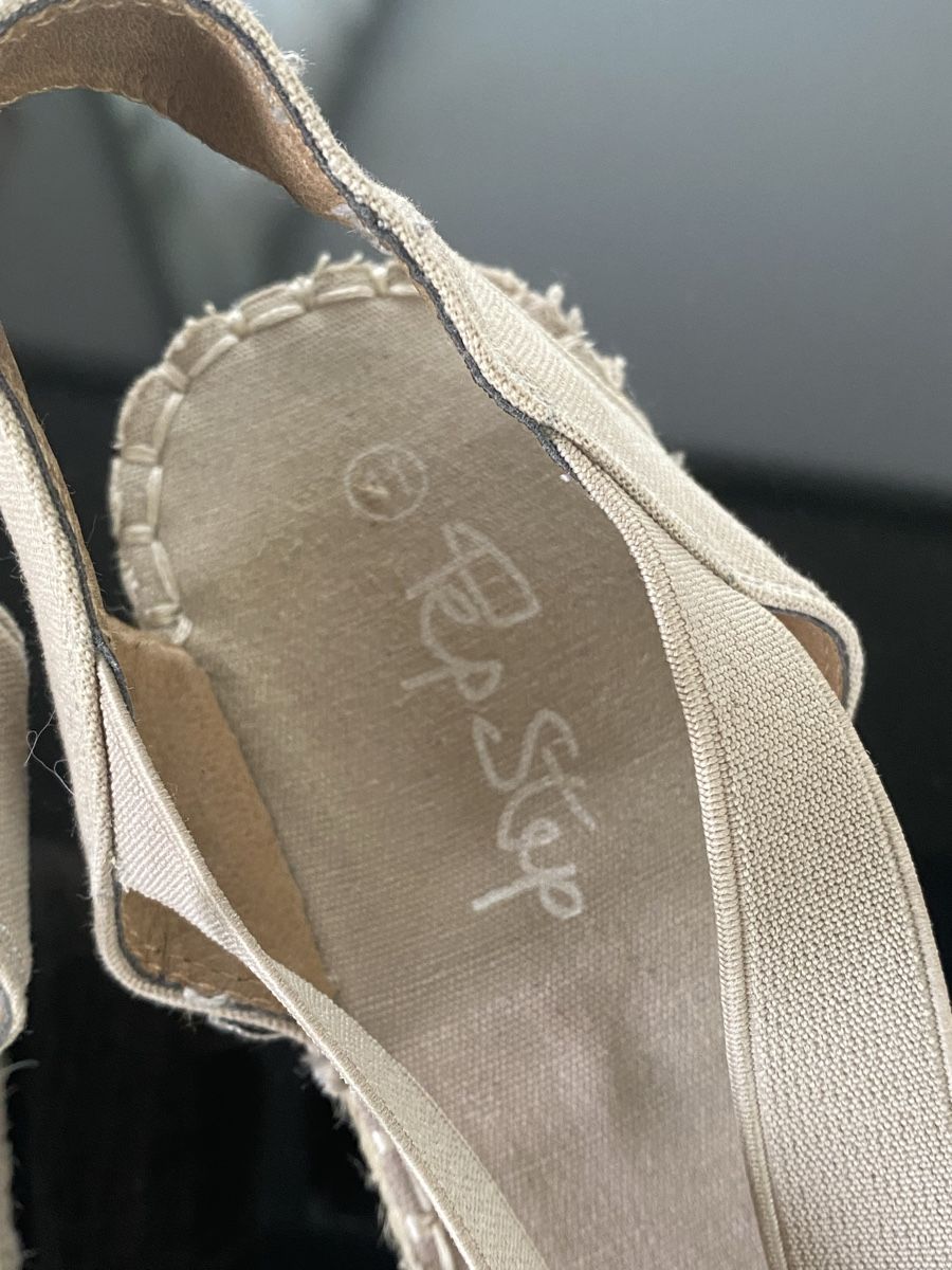 Scarpe da donna: Schuhe Espadrille Gr 41 – Usato da Brugg AG venduto da Honeybee6 1