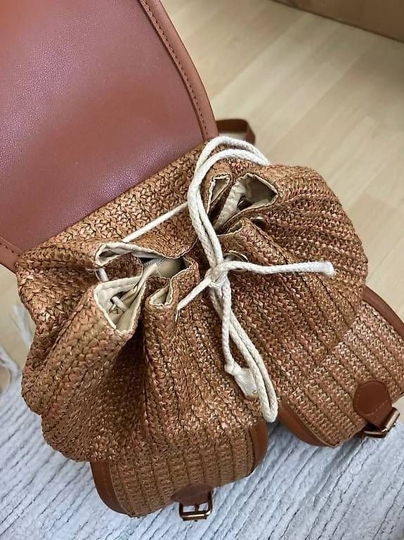 Zaini: Rucksack – Usato da Bütschwil venduto da Mariia_Ch221 1