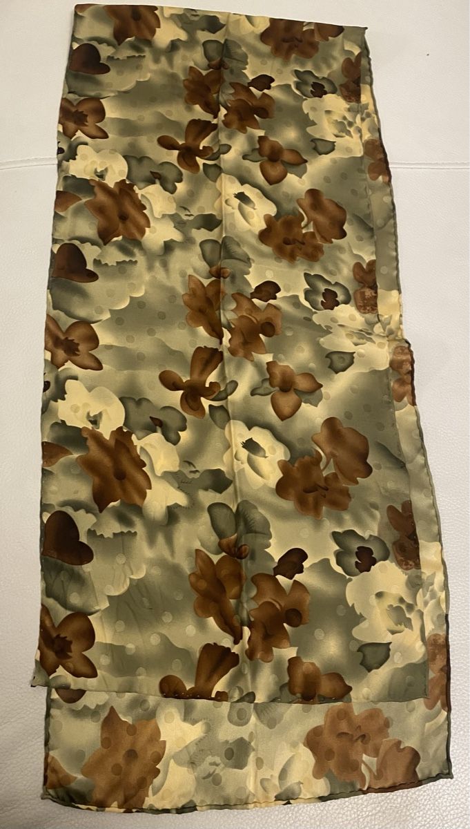 Foulard & Sciarpe: Seiden Schal 🌸 – Usato da Opfikon venduto da Luis144 2