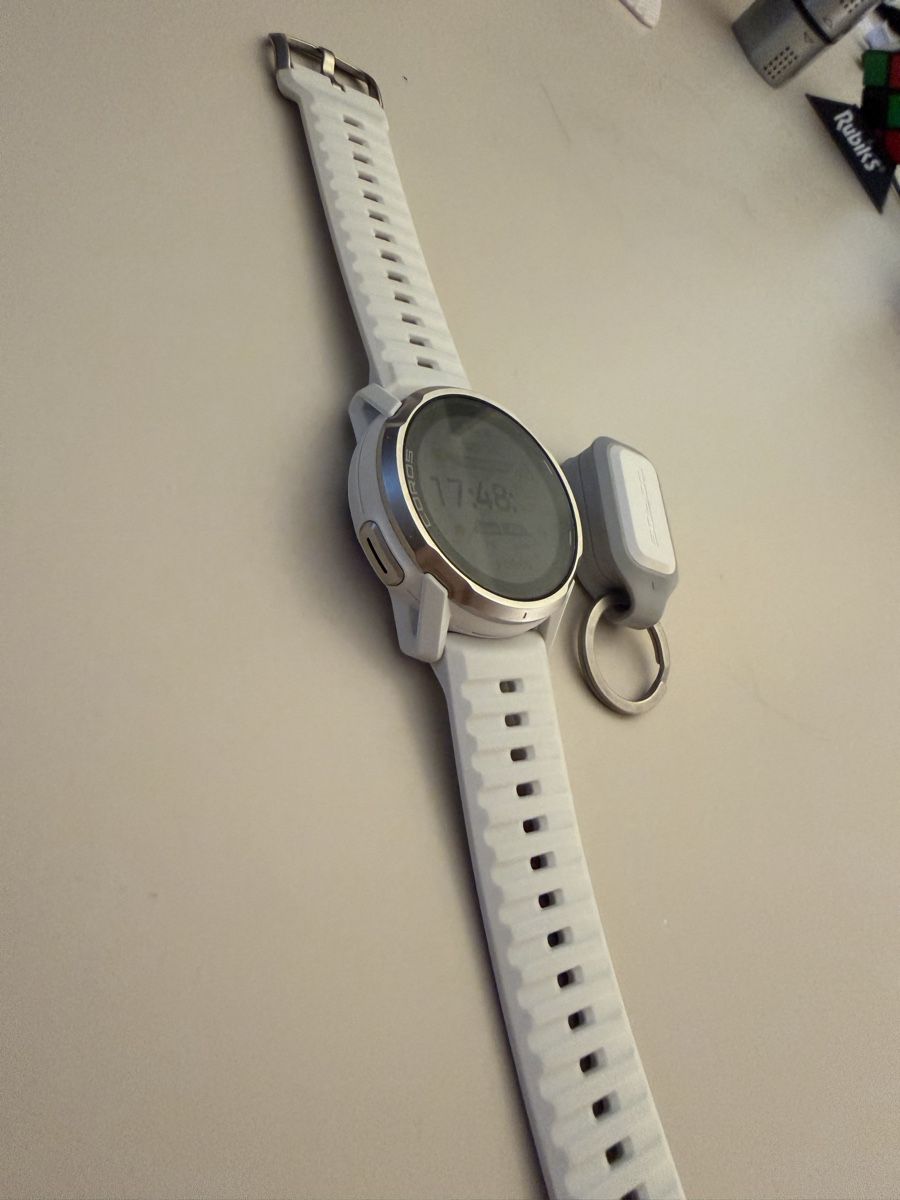 Coros Smartwatch: Montre connectée Coros Apex 4 blanche – D'occasion à Genève par ell_8rfw 6
