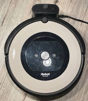 Roomba e5