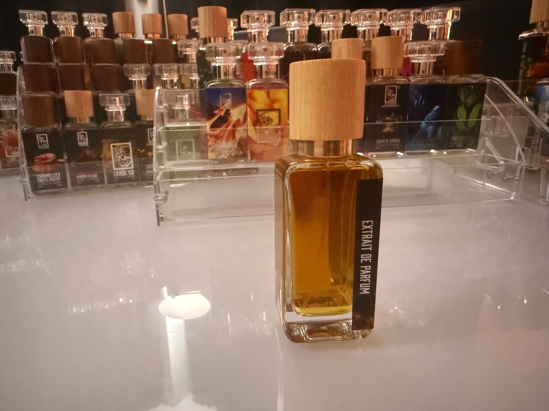 Parfum & Eau de Toilette: DUA Brand - Duagasm 04 – Gebraucht aus Bern von Symsonic 1