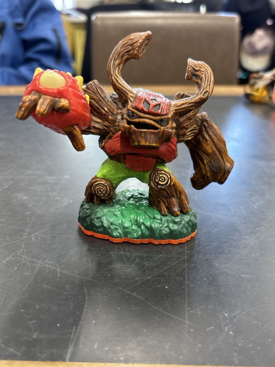 Spiele: 3 Skylanders Figuren  – Gebraucht aus Dietikon von mis_brocki 1