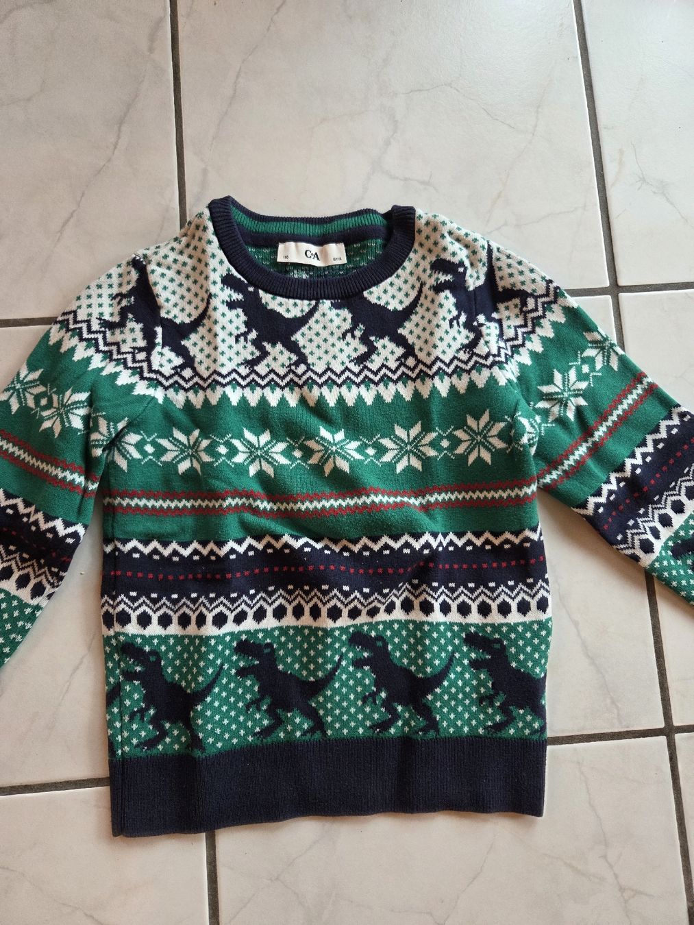 C&A Pulls et sweat-shirts: 2 Kinder Pullover und 1 Jäggli – D'occasion à Worb par Quiet21 1
