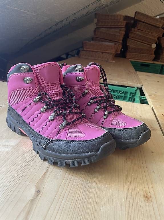 Chaussures femmes: Wanderschuhe – D'occasion à Zürich par helenespoerri