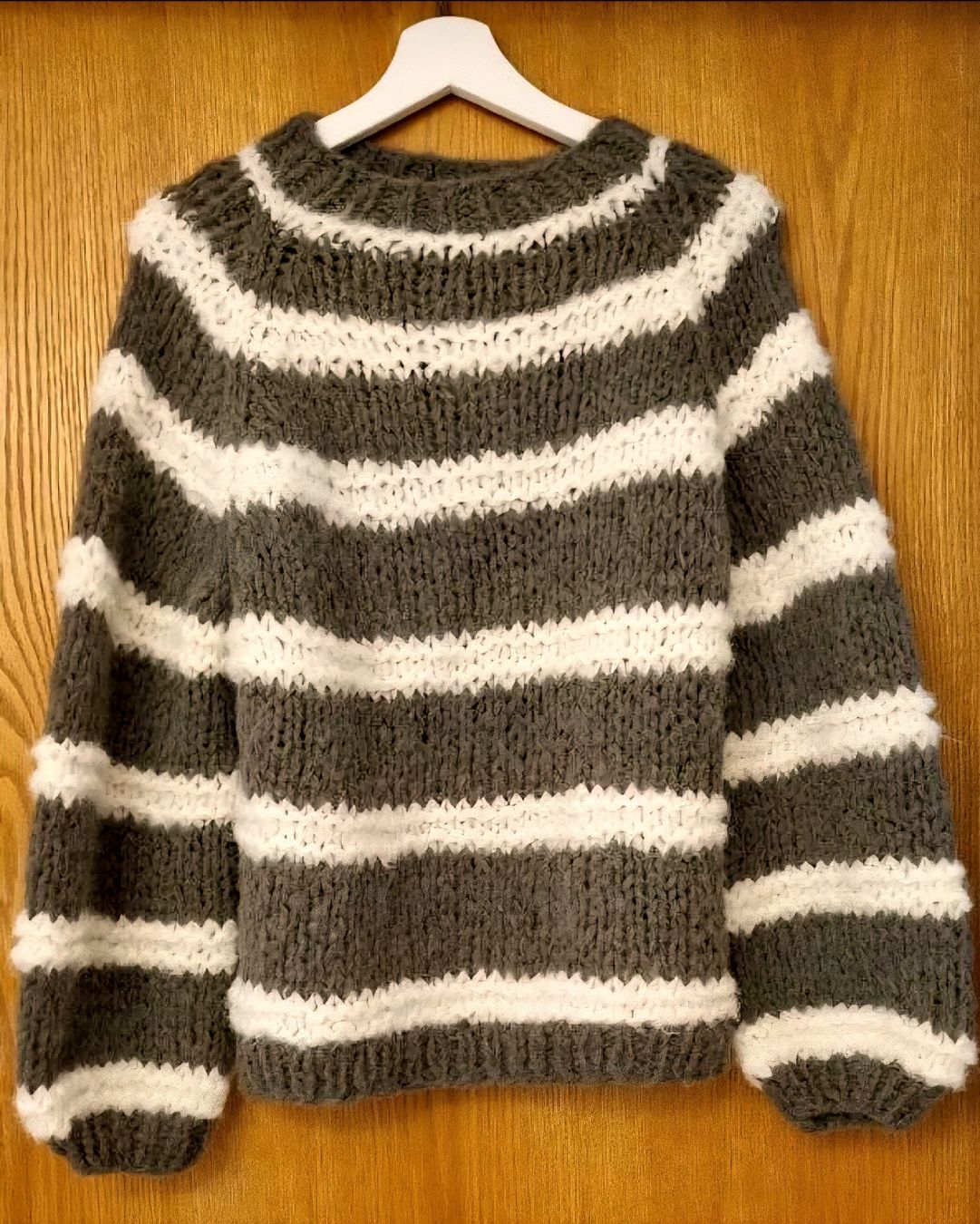 Maglioni & Felpe: Michele & Hoven! Wunderschöner handgestrickter Pulli, NP 399 – Nuovo e nell'imballaggio originale da Oftringen venduto da MalousAllerlei 1
