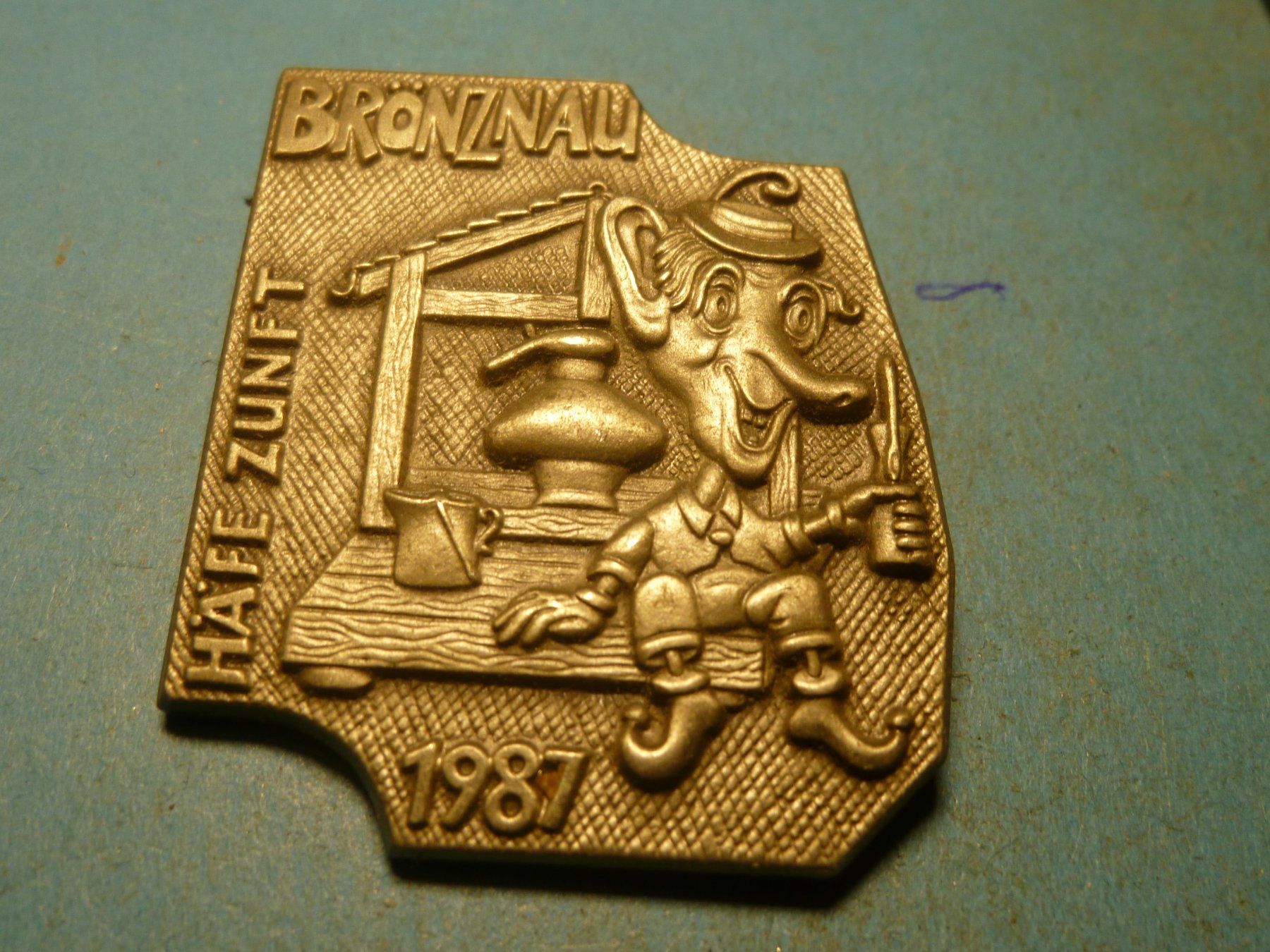 Plaketten & Abzeichen: BRÖNZNAU 1987 SILBER – Gebraucht aus Ried (Muotathal) von Mandarin02