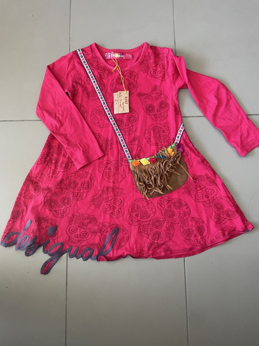 Desigual Vestiti & Gonne: Robe Desigual 5/6 ans – Usato da Salavaux venduto da Kevinka