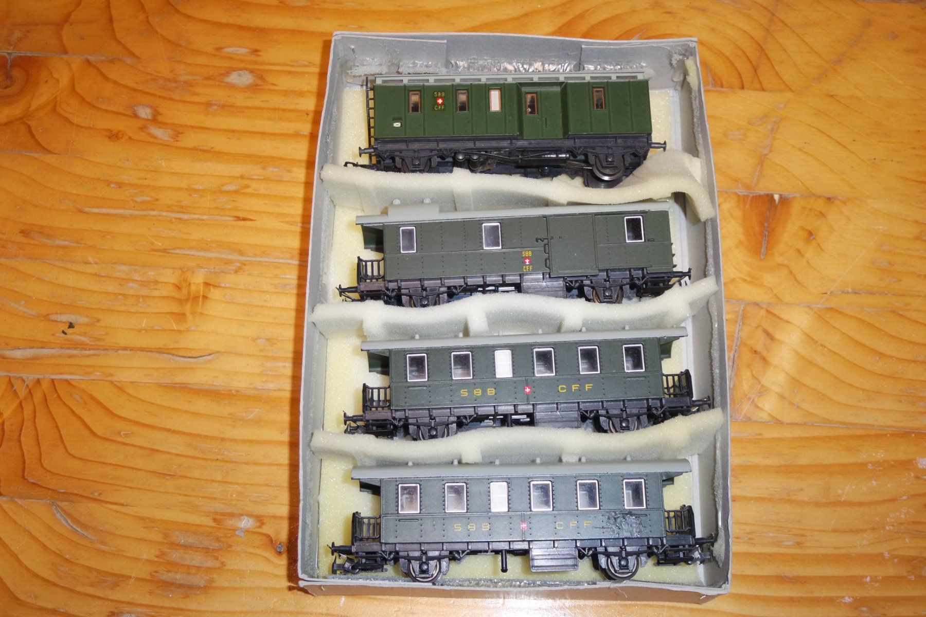 Modellini di ferrovie: SET DE WAGONS VOYAGEURS – Usato da Avenches venduto da WEBHobby