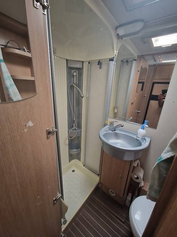 Mobilhome: Sunlight A70 inclusive Vorzelt – Usato da Wyssachen venduto da V12000 2
