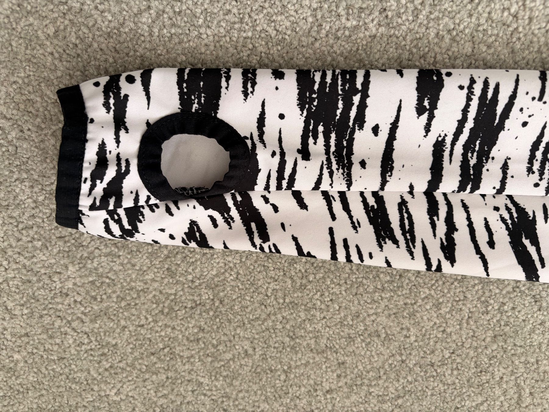 Adidas Maglioni & Felpe: Adidas Kapuzenshirt – Usato da Küsnacht ZH venduto da Snowflake001 2