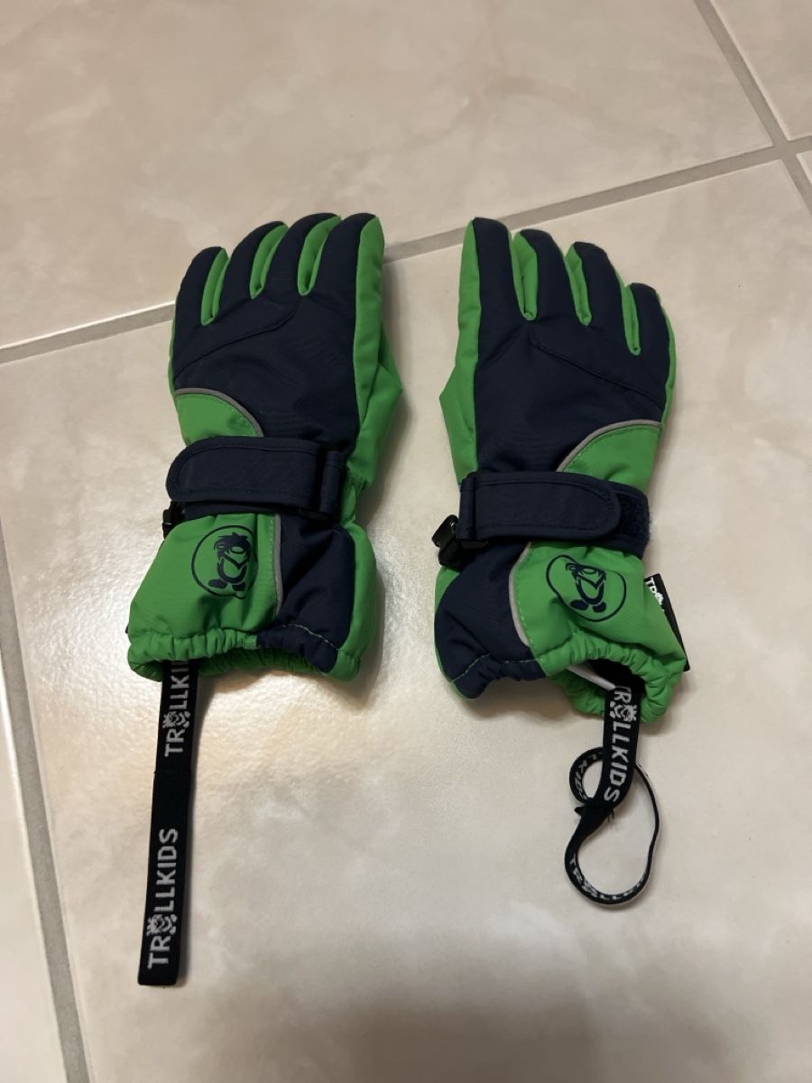 Kinderhandschuhe: Trollkids Handschuhe Gr. 4,5 – Gebraucht aus Wallisellen von SPKWichtel