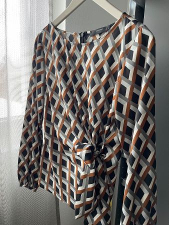 Hallhuber Bluse mit schönen Details