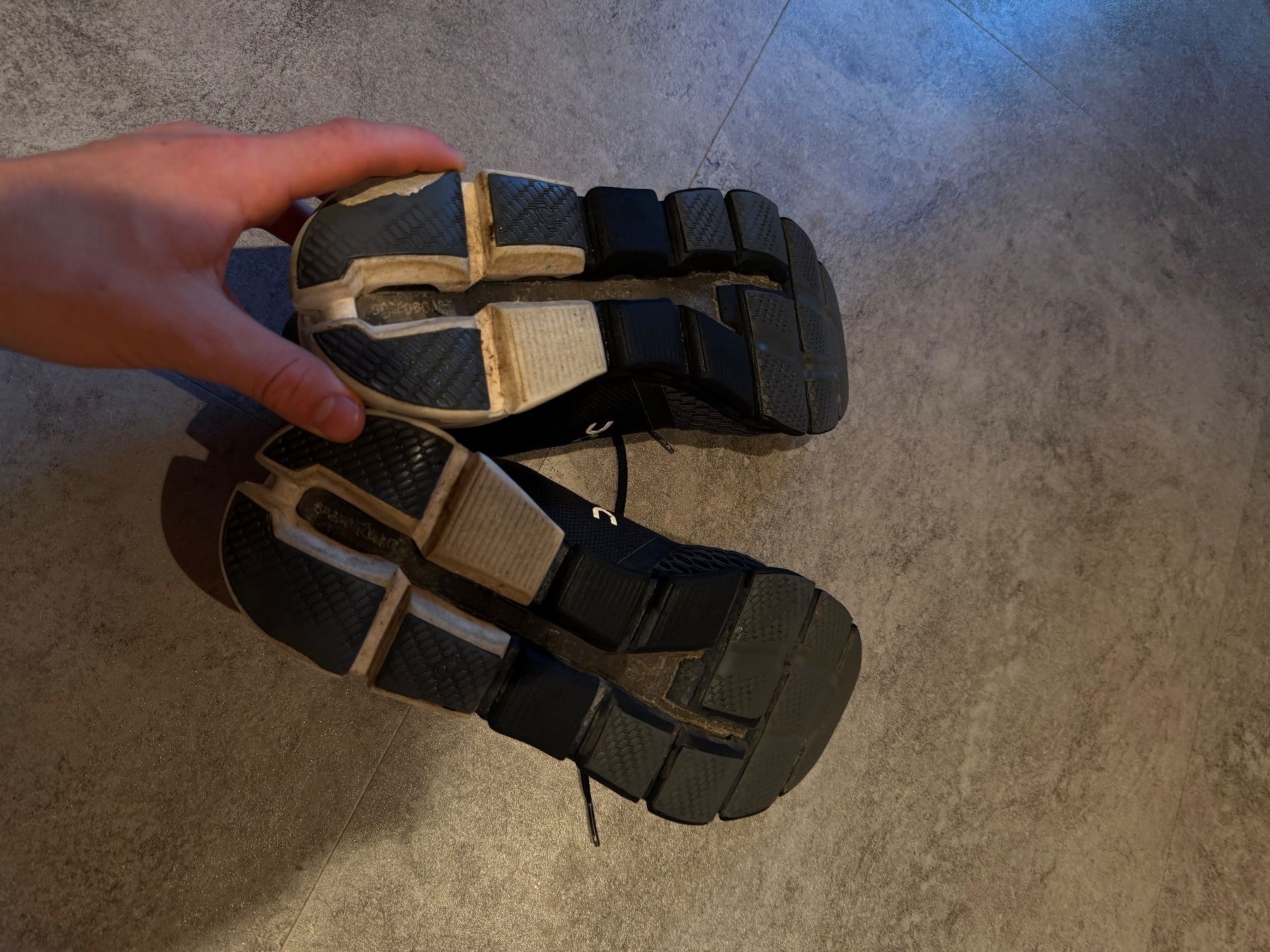 On Scarpe da uomo: Laufschuhe On Running Cloud – Usato da Ottoberg venduto da Lukhelfinger 3