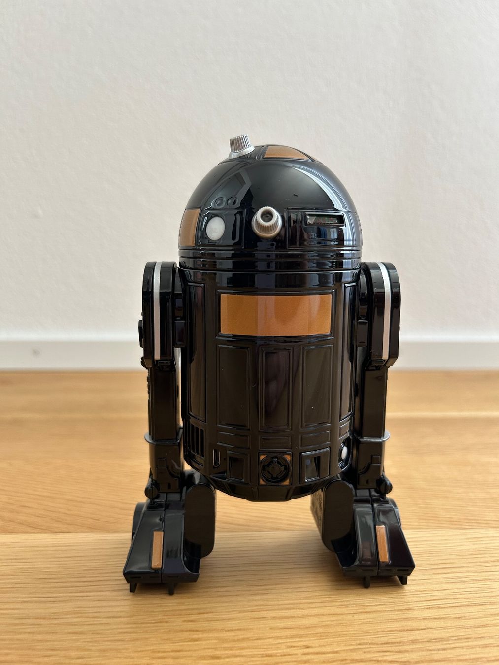Star Wars Giocattoli: Star Wars R2-Q5 Figur mit Box Sphero – Usato da Altenrhein venduto da _6sbw 1