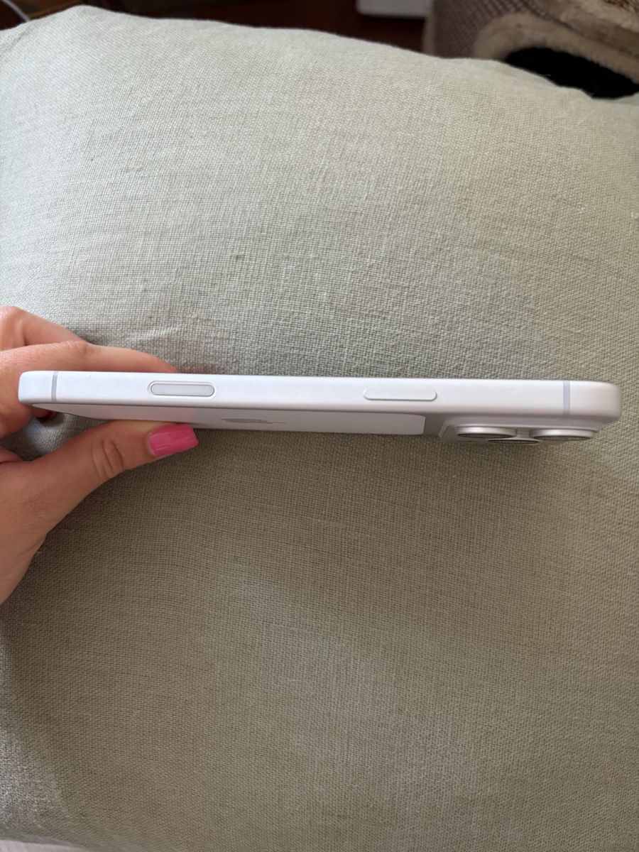 Apple Telefoni cellulari / Smartphones: IPhone 17 Pro Max 256 GB Silber – Nuovo (secondo la descrizione) da Spreitenbach venduto da SwissRoeschti 4