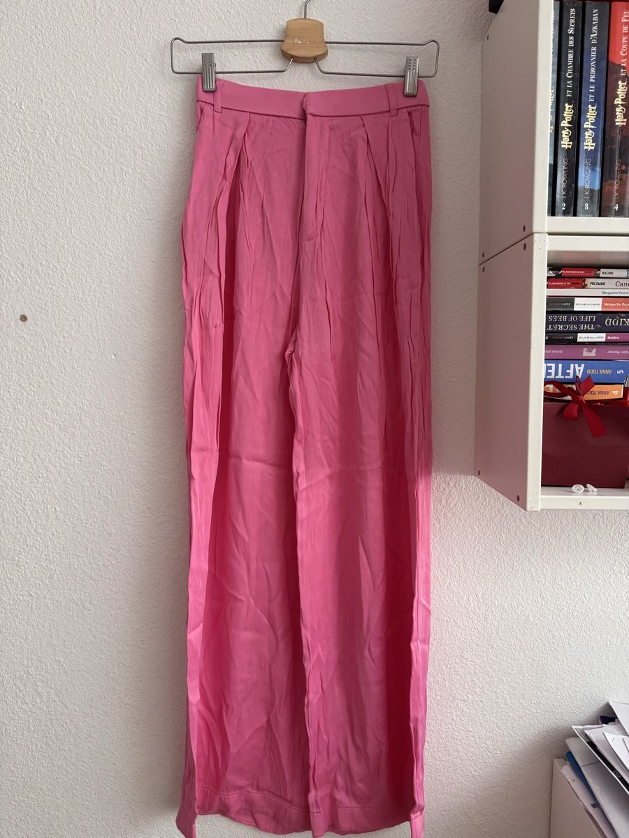 Zara Completi & Tailleur: ensemble Satiné Zara rose  – Usato da Lausanne venduto da Michel_Ozcan 1