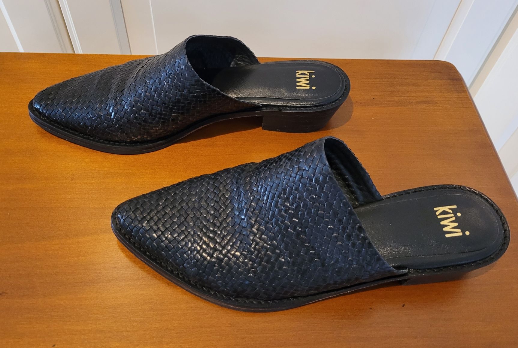 Scarpe da donna: Kiwi Damenschuhe Schwarz Gr. 40 – Usato da Kappelen venduto da Betonchic 2