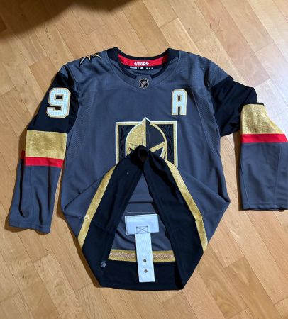 NHL /LVGK / Adidas Authentic / Eichel / patch A /sz.50