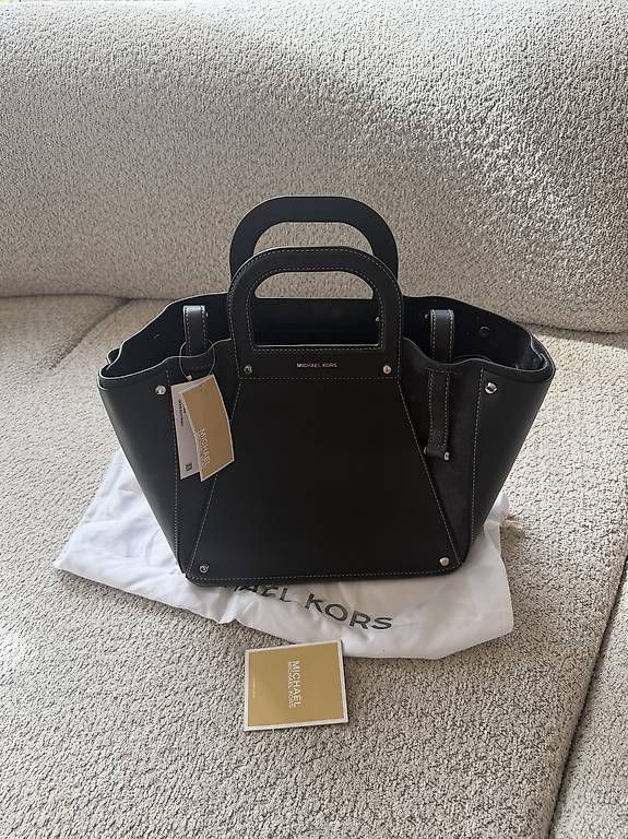 Michael Kors Borse da donna: Michael Kors Tasche Clara – Usato da Dietikon venduto da Prelovedpearls