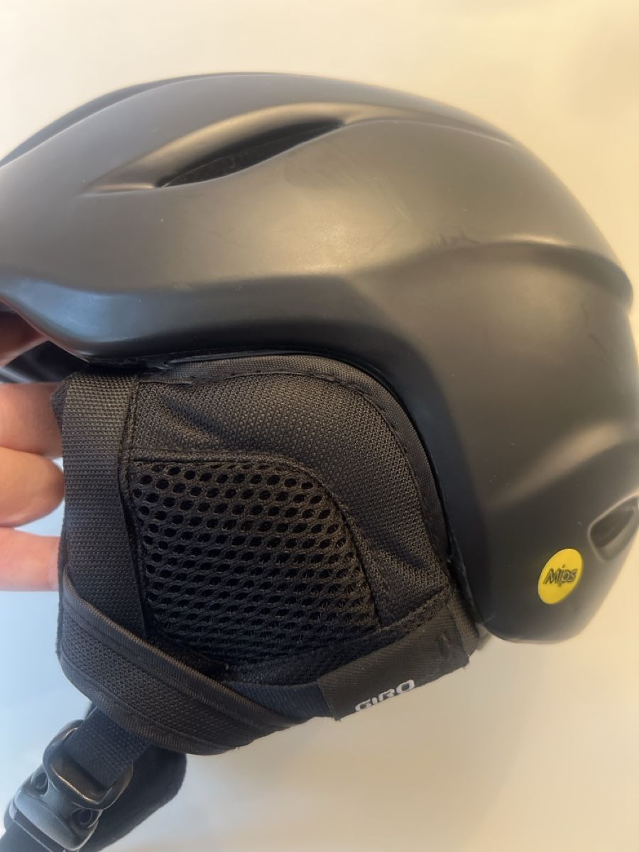 Giro Helme: Skihelm Giro schwarz  – Gebraucht aus Zollikofen von marSeille_13 3