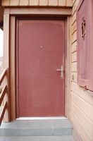 Haustüre- Eingangstüre, mit Türspion, weiss/rot