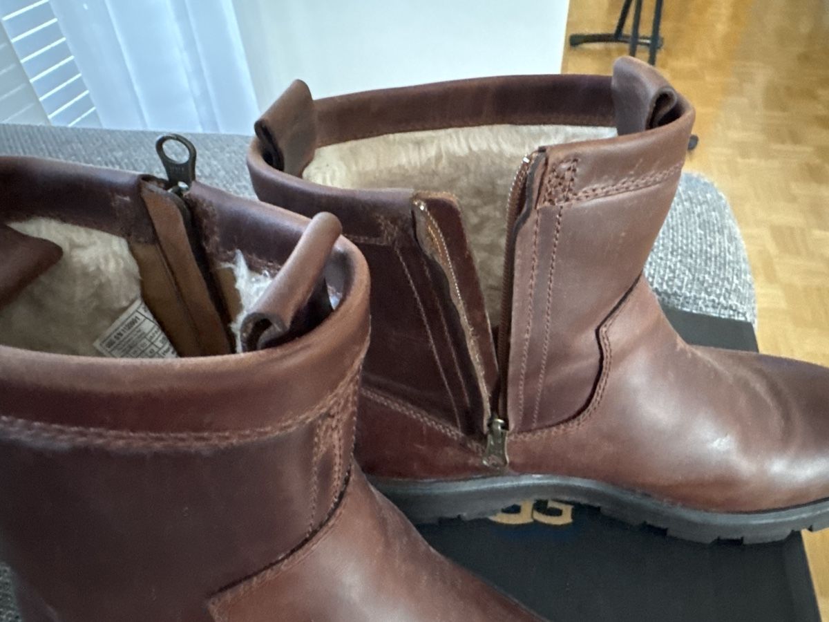 Ugg Chaussures hommes: UGG Stiefel Leder braun Herren Gr. 43 – D'occasion à Wettswil par GP_18 4