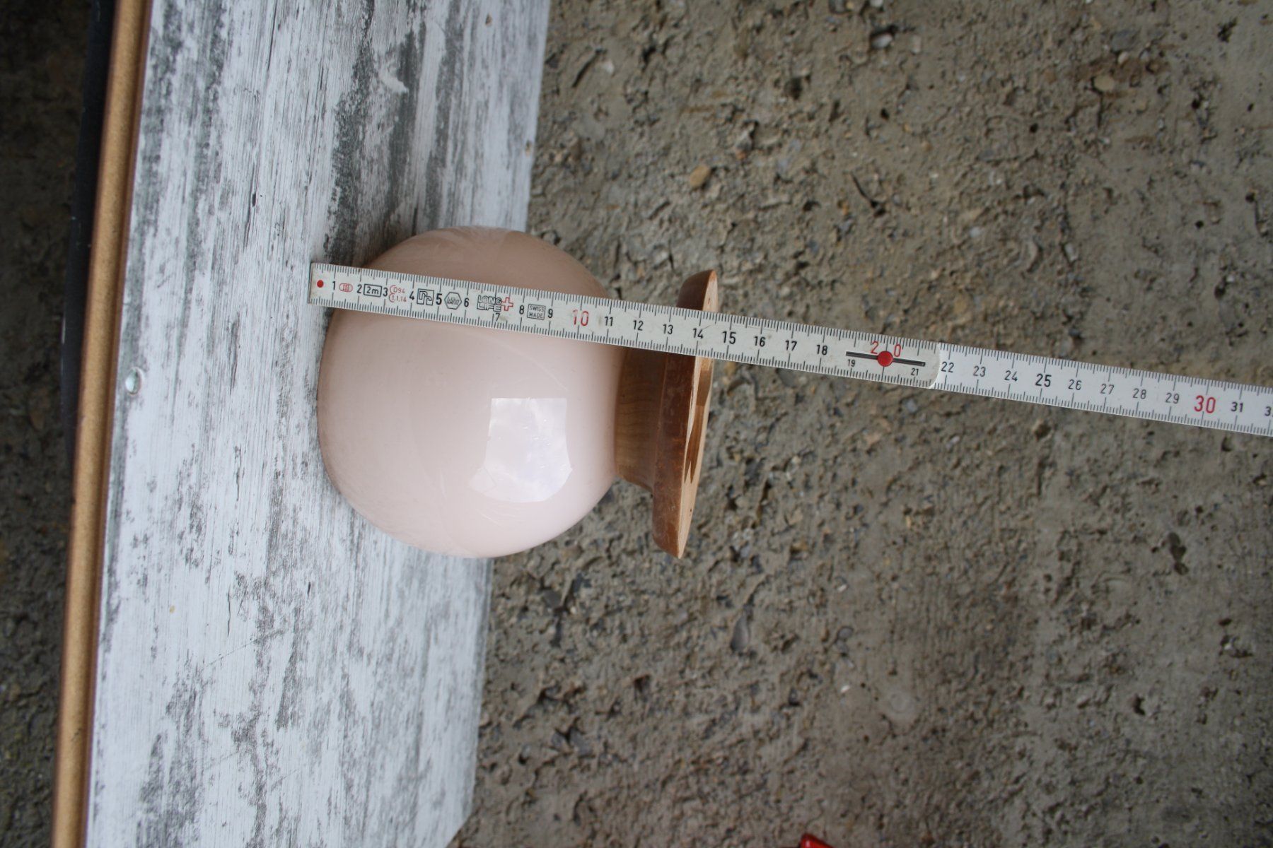 Lampade: ALTE LAMPE KUGELLAMPE – Usato da Wauwil venduto da Pneuedy 9