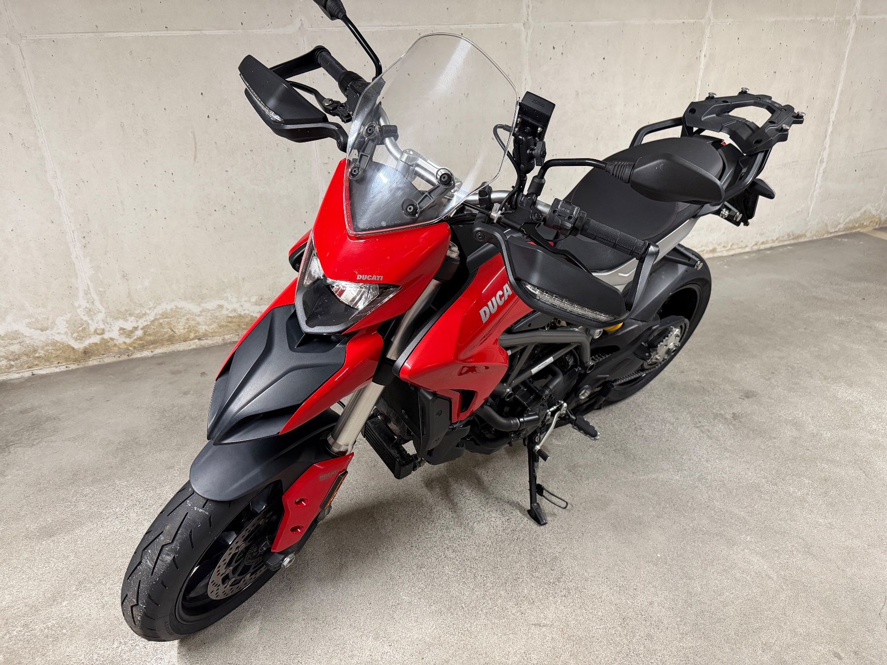 Ducati Touring: Ducati Hyperstrada 939 – D'occasion à Volketswil par kirschen1234