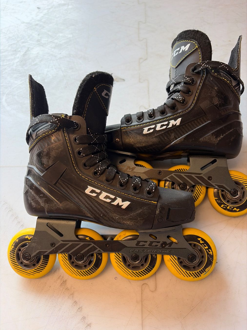 Ccm Pattini in linea & Pattini a rotelle: Inline Hockey Skates CCM Tacks Grösse  36 – Usato da Affeltrangen venduto da p_bertsch