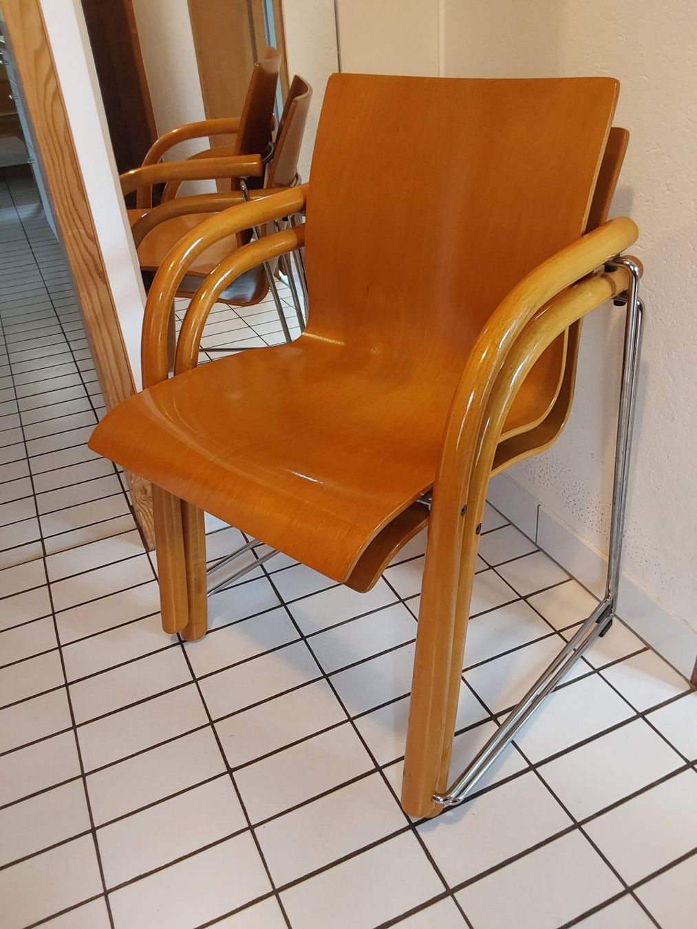 Thonet Sedie: Armlehnstuhl Thonet S 320 2er Set  – Usato da Mühledorf SO venduto da schnulli51