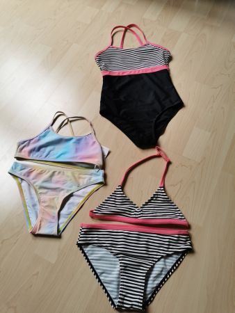 Badeanzugpaket Gr. 140