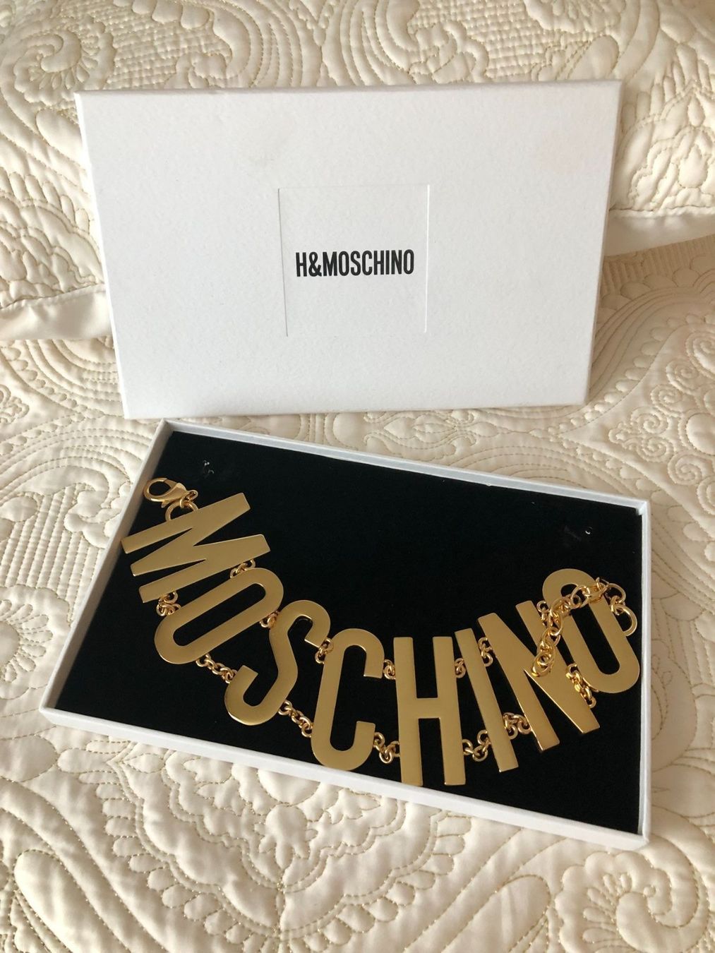 Moschino Catenine: Moschino Choker – Nuovo e nell'imballaggio originale da Zug venduto da nike22