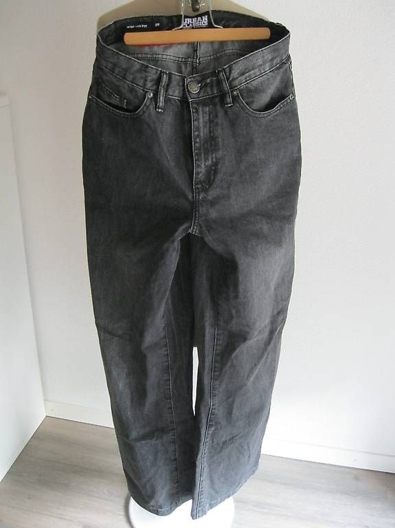 Jeans: jeans "Urban Classics" taille 29 – Usato da vouvry venduto da -tivoli-