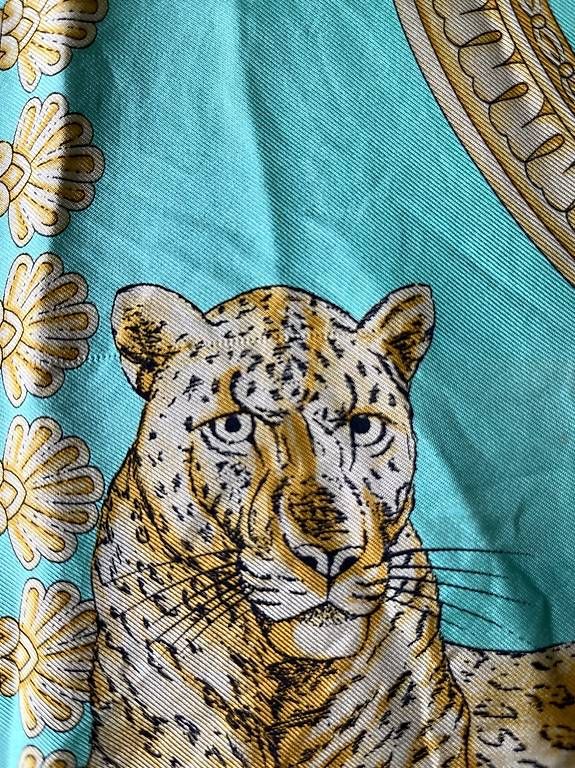 Foulard & Sciarpe: Versace Foulard Seide 100% – Usato da Thalwil venduto da chm_6wdg 4