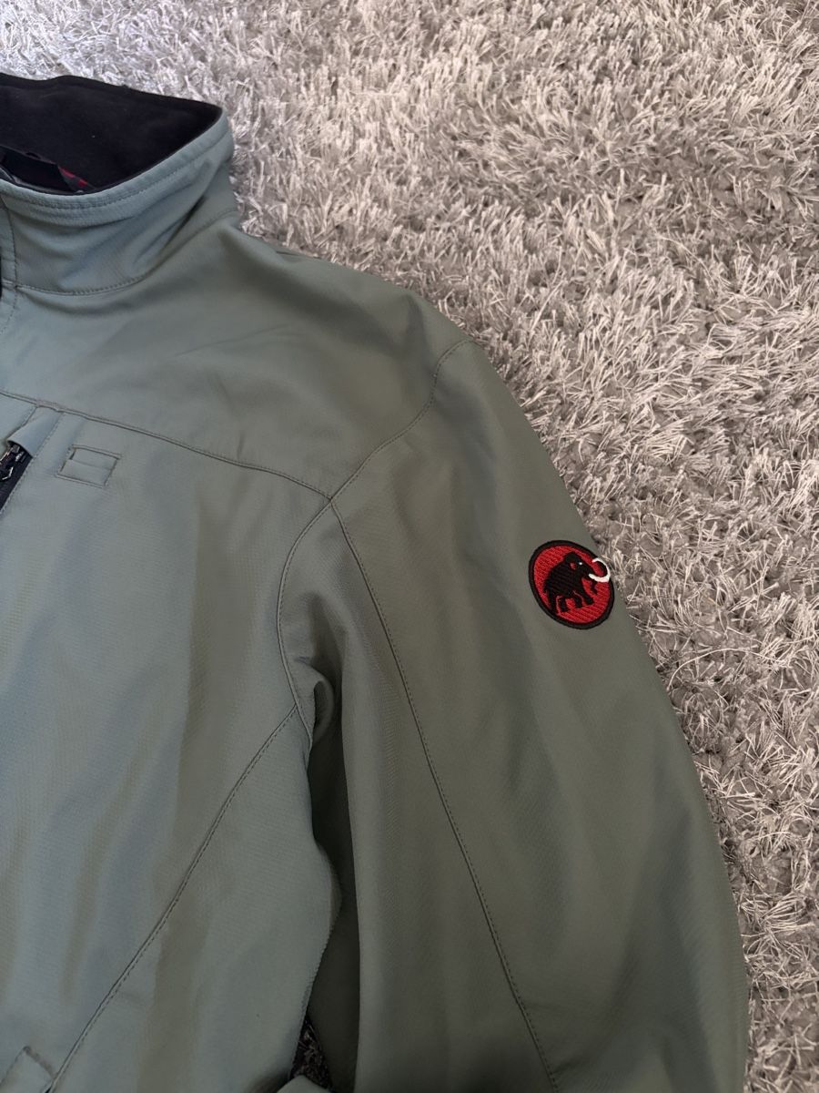 Mammut Vestes: Mammut Jacket Size L Softshell – Neuf (Voir description) à Brislach par edu_t6pq 2