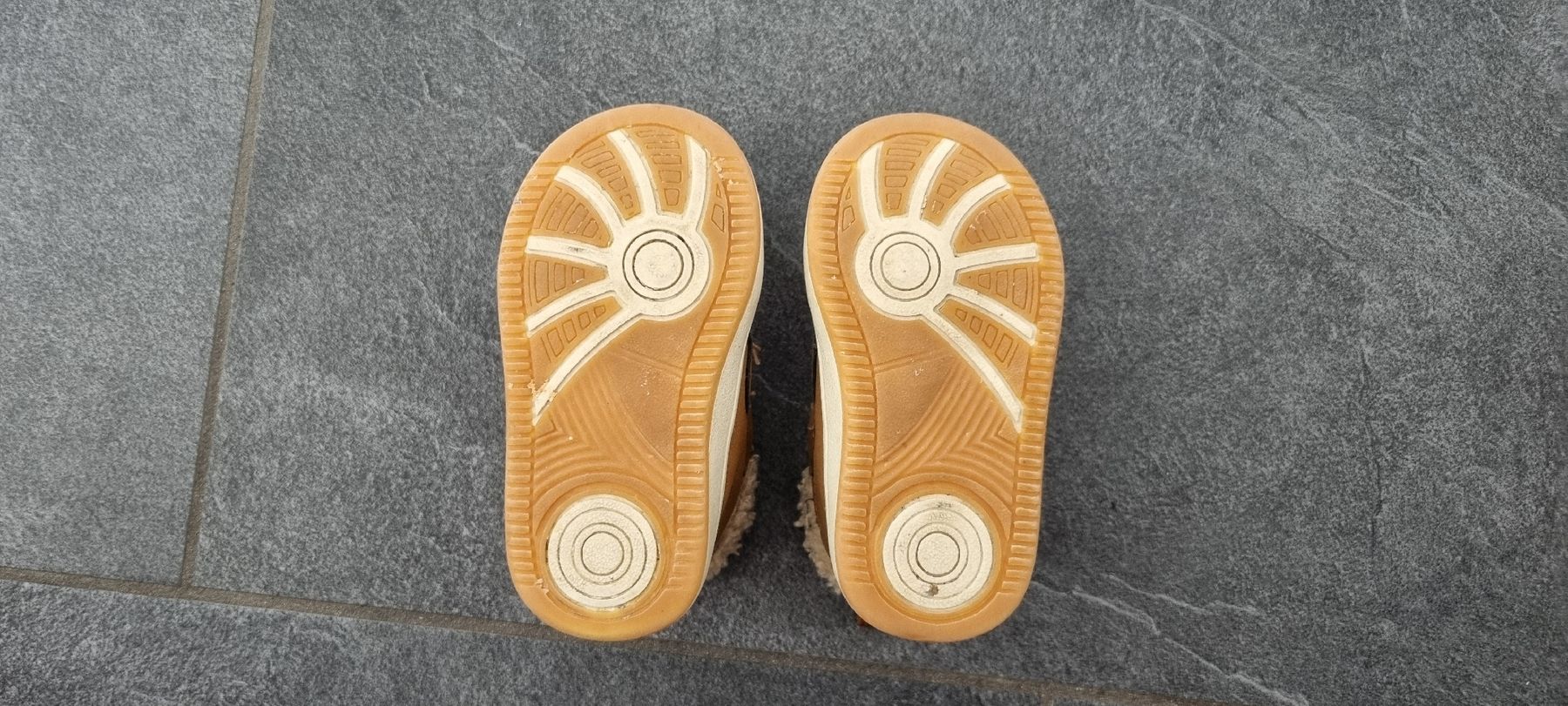 Scarpe per ragazzi: Winterschuhe Grösse 18 – Usato da Birmensdorf ZH venduto da borstenking 3
