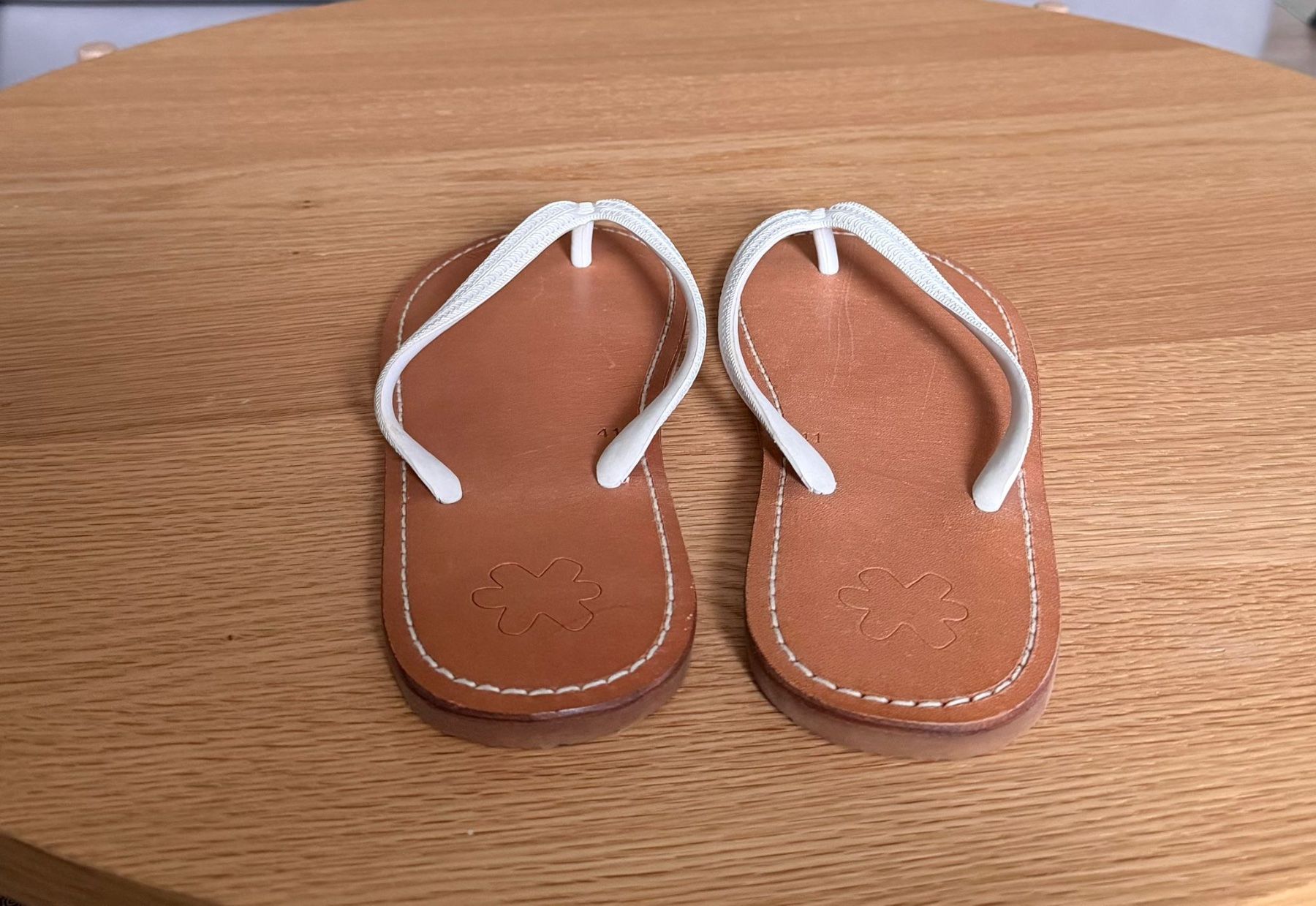 Scarpe da donna: Leder Sohle Flip Flop weiss Grösse 41 – Nuovo (secondo la descrizione) da Nussbaumen AG venduto da brigitebardot 3