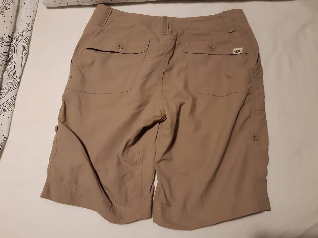 Pantaloni: North Face Shorts Gr 6 (M) – Usato da Zürich venduto da vladm 1