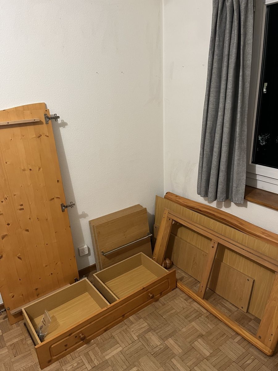 Schränke: Holzschrank – Gebraucht aus Zürich von lil_c665 3