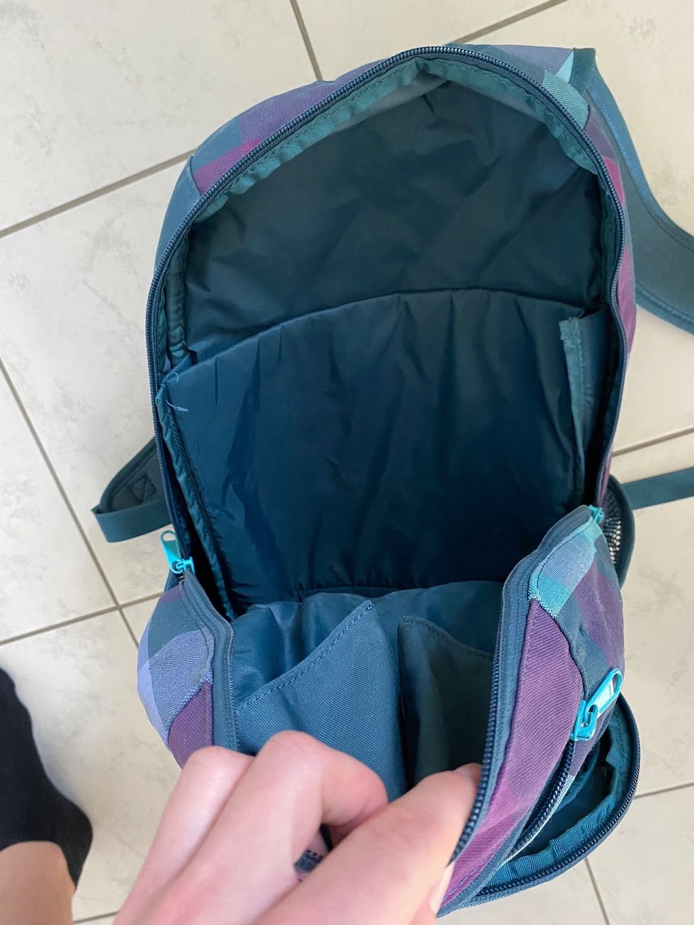 Dakine Borse & Zaini: Rucksack / Schulrucksack Dakine – Usato da Winterthur venduto da m.tix 3