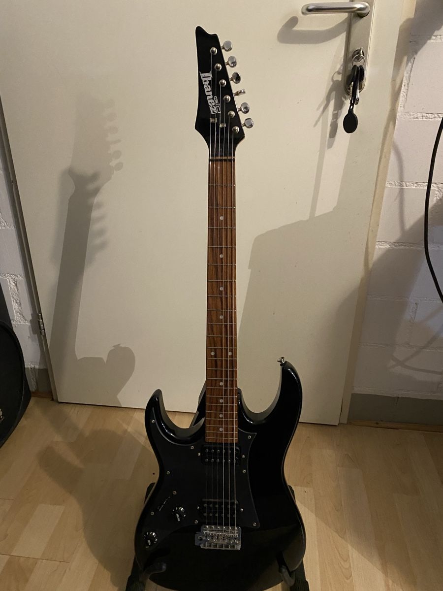 Strumenti musicali: Ibanez grx 20 lh – Usato da sulgen venduto da 270963