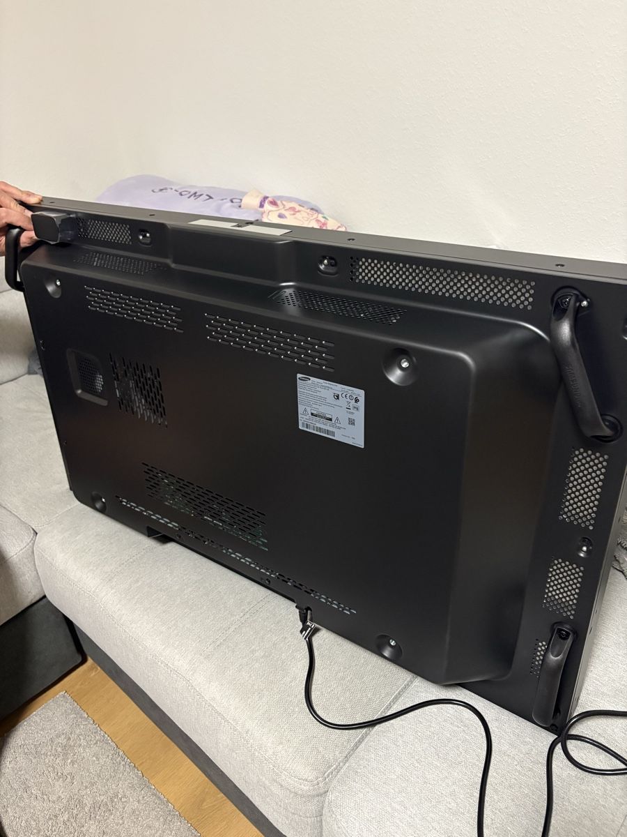 Monitor: Samsung professional display 46 – Nuovo e nell'imballaggio originale da Emmenbrücke venduto da beahugo 4