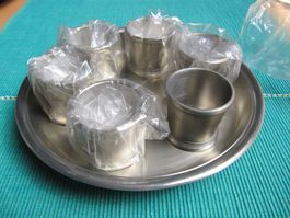 6 Zinnbecher + Teller Tablett antik / Zinnset 7-teilig Etain