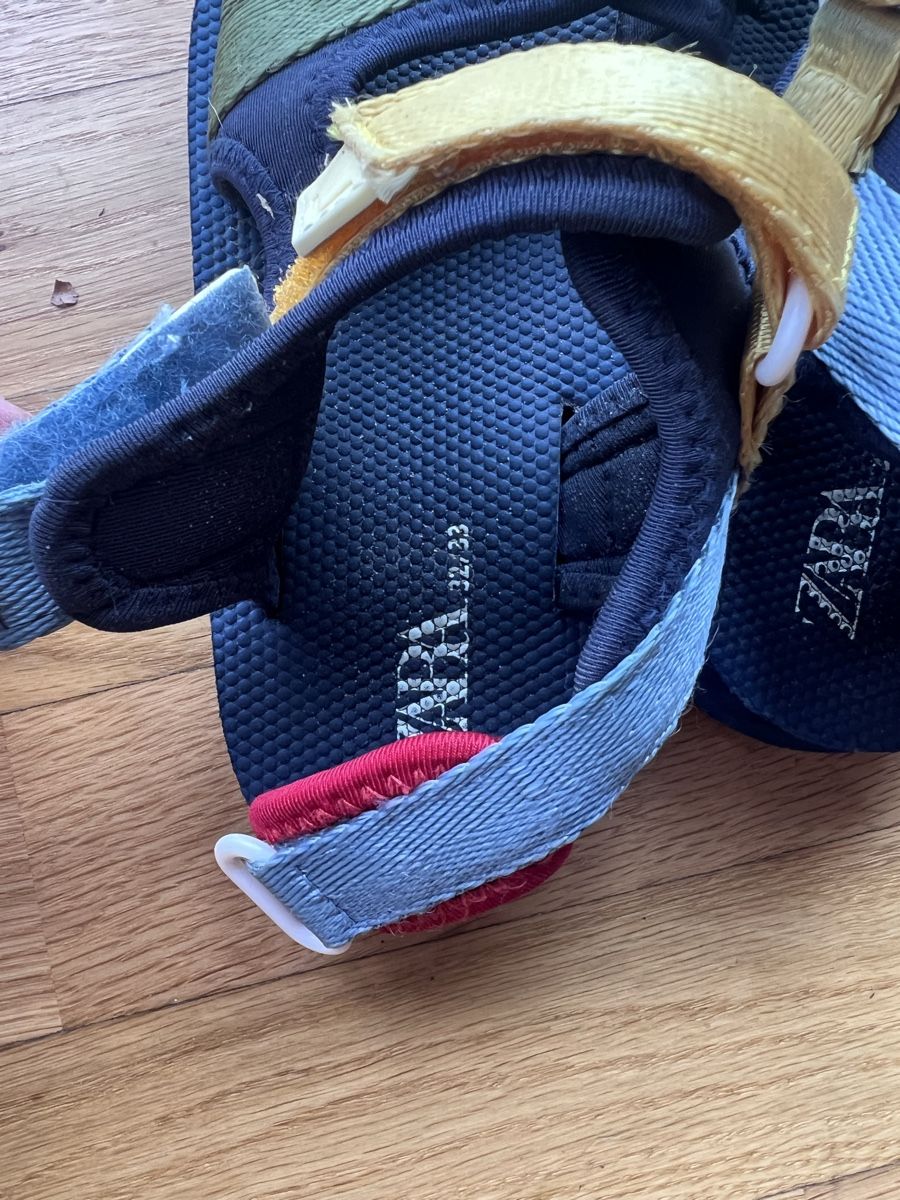 Zara Schuhe für Jungen: Zara Sandalen Kinder 32/33 – Gebraucht aus Neuhaus SG von bernike 2
